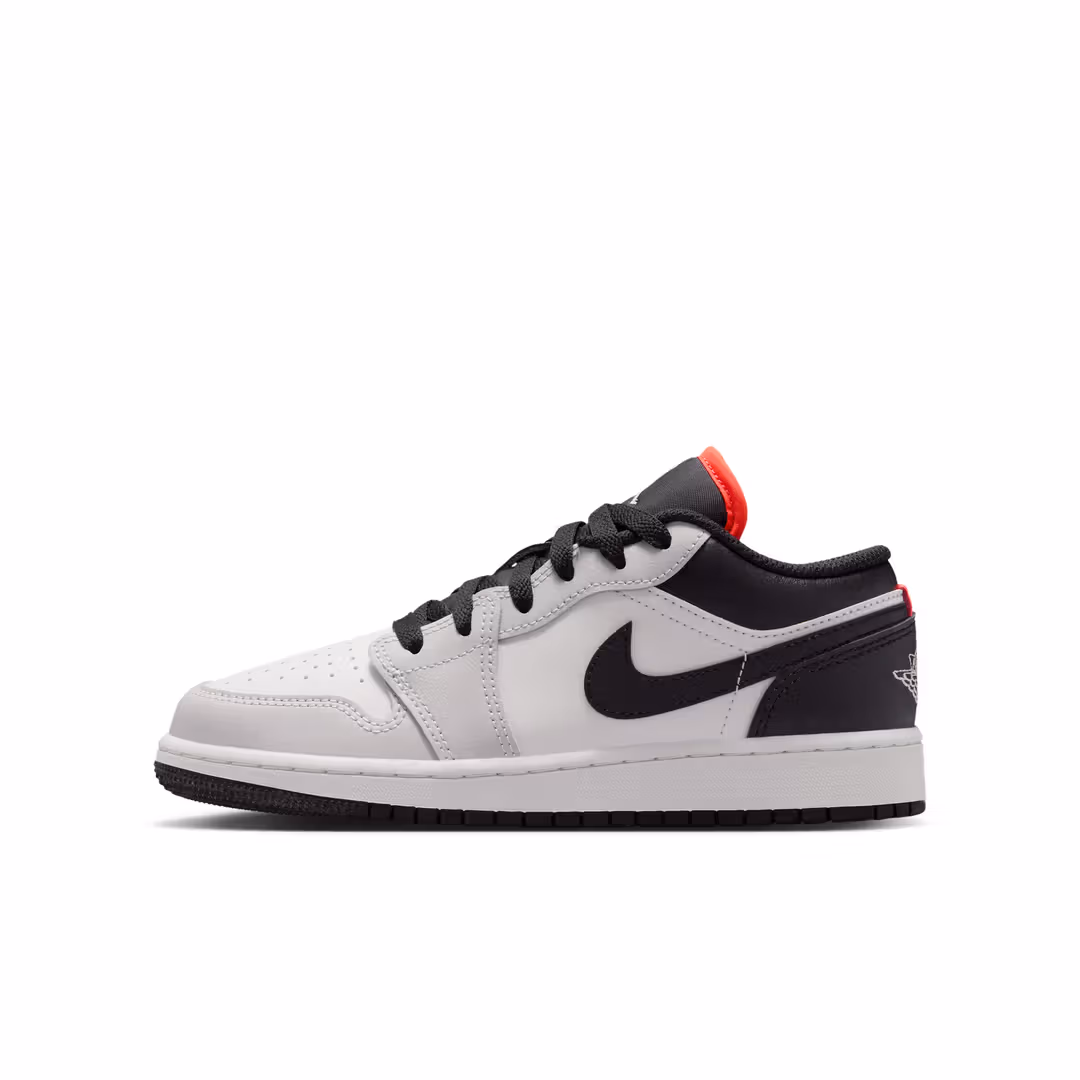 Air Jordan 1 Low Older Kids' Shoes